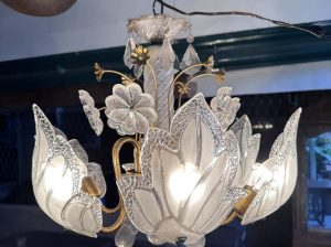 Old Chandelier (6 lights)