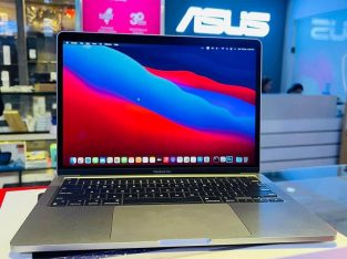 MacBook Pro M1 in stock