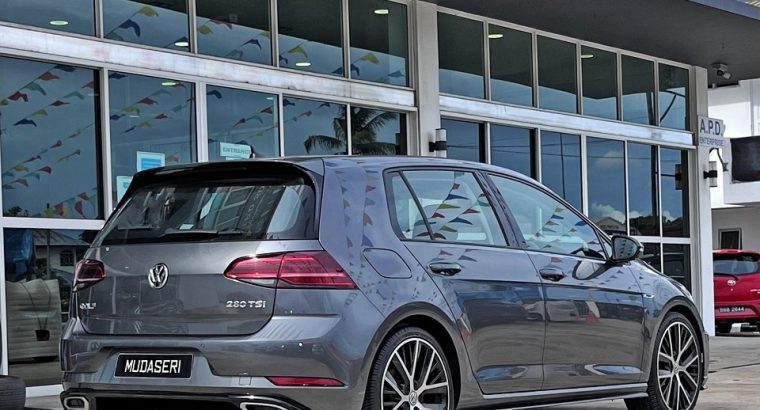 Volkswagen Golf R-Line (2020) 1.4 TSi Auto / Petrol