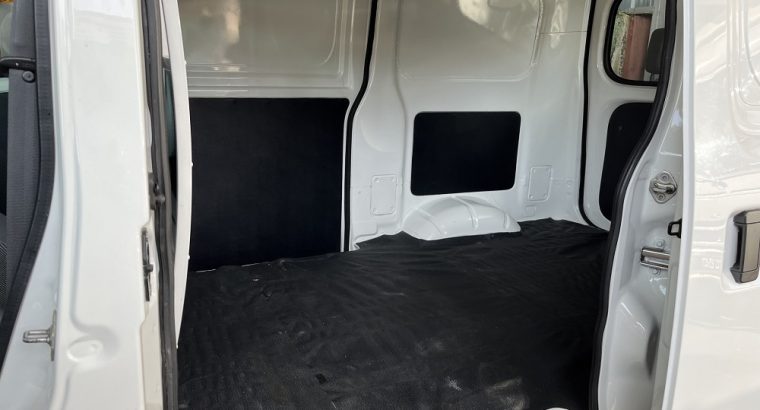 Daihatsu Grandmax Panel Van YR MADE 2013